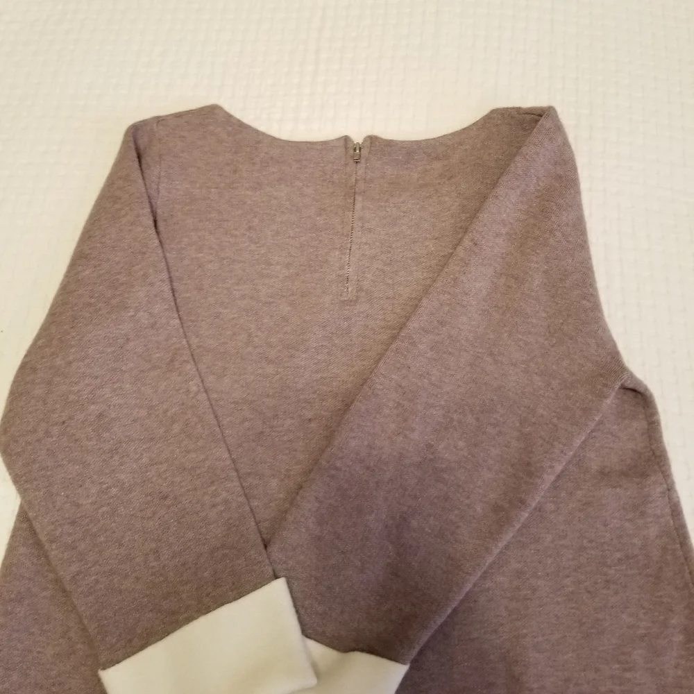 Tahari Soft Purple Cuffed Sleeve Sweater